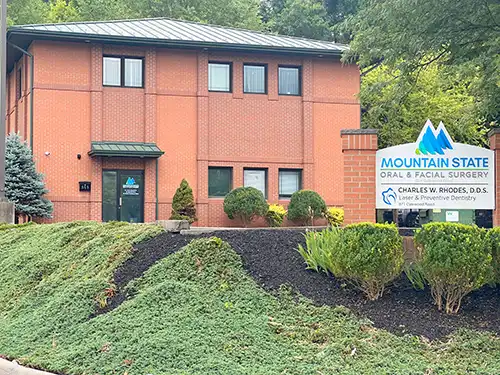 Exterior of our Charleston Mountain State Oral and Facial Surgery office